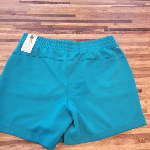 Mondetta Jacaranda 6" Inseam Scuba High Rise Shorts Green - Picture 4 of 10